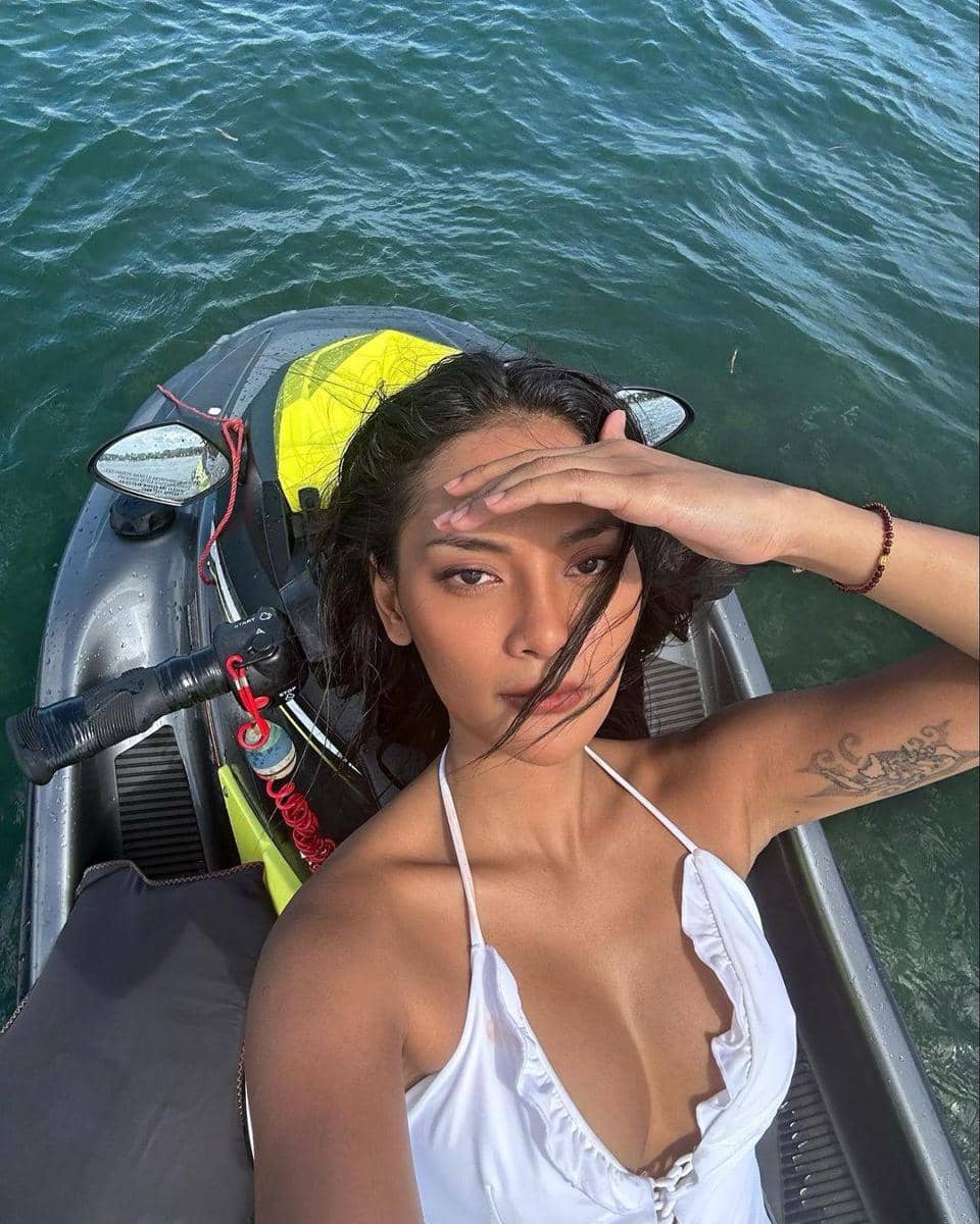 instagram.com/eri.carl