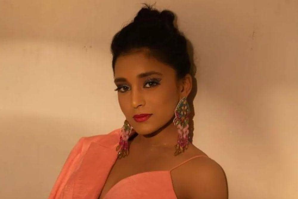 instagram.com/sumbul_touqeer