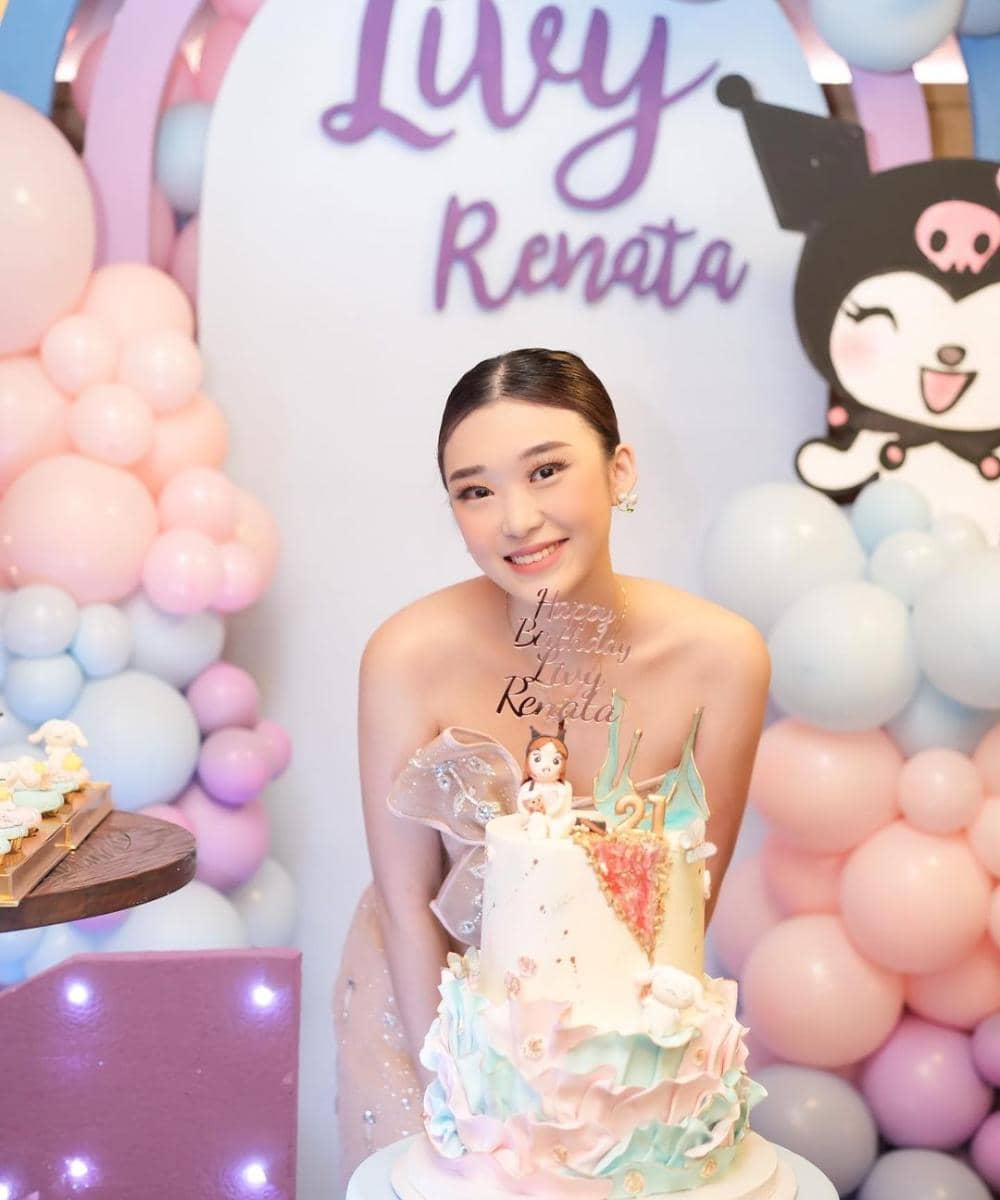 Instagram.com/livyrenata