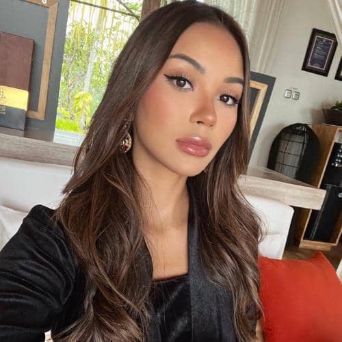 instagram.com/alyssadaguise