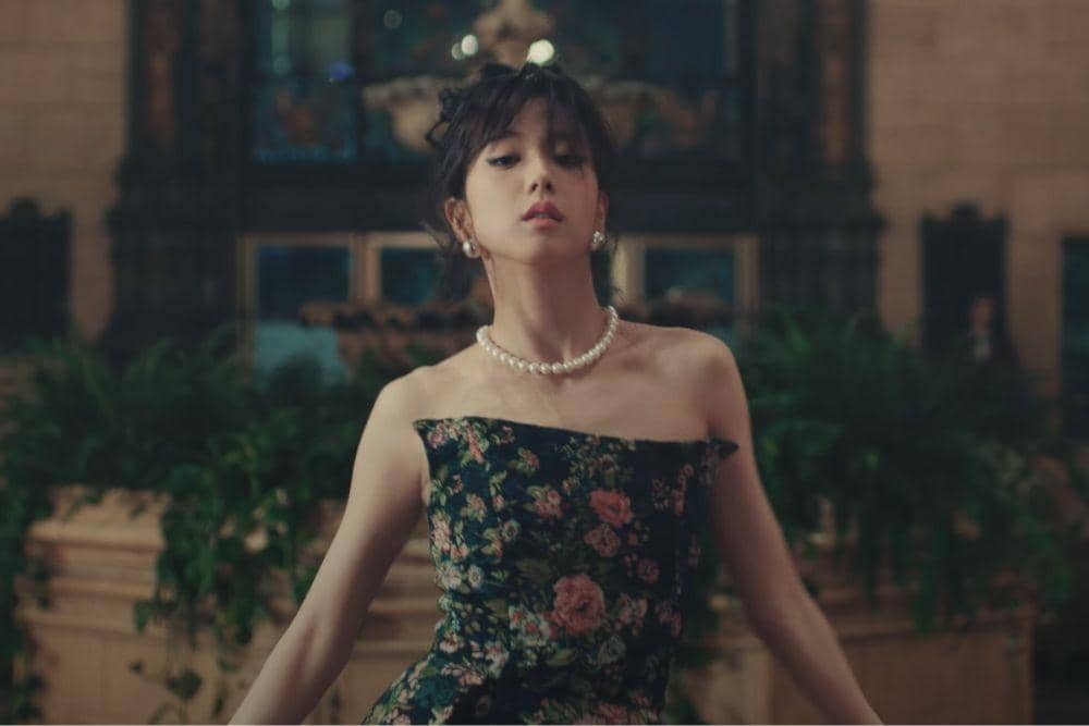 youtube.com/BLACKPINK