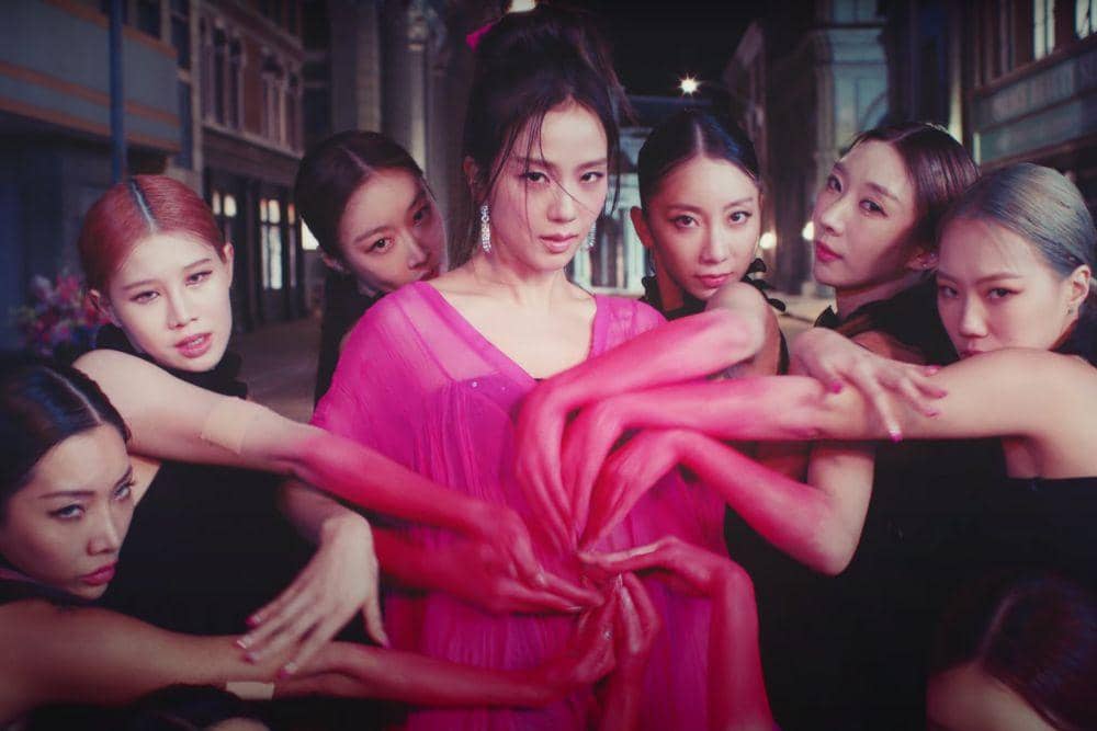 youtube.com/BLACKPINK