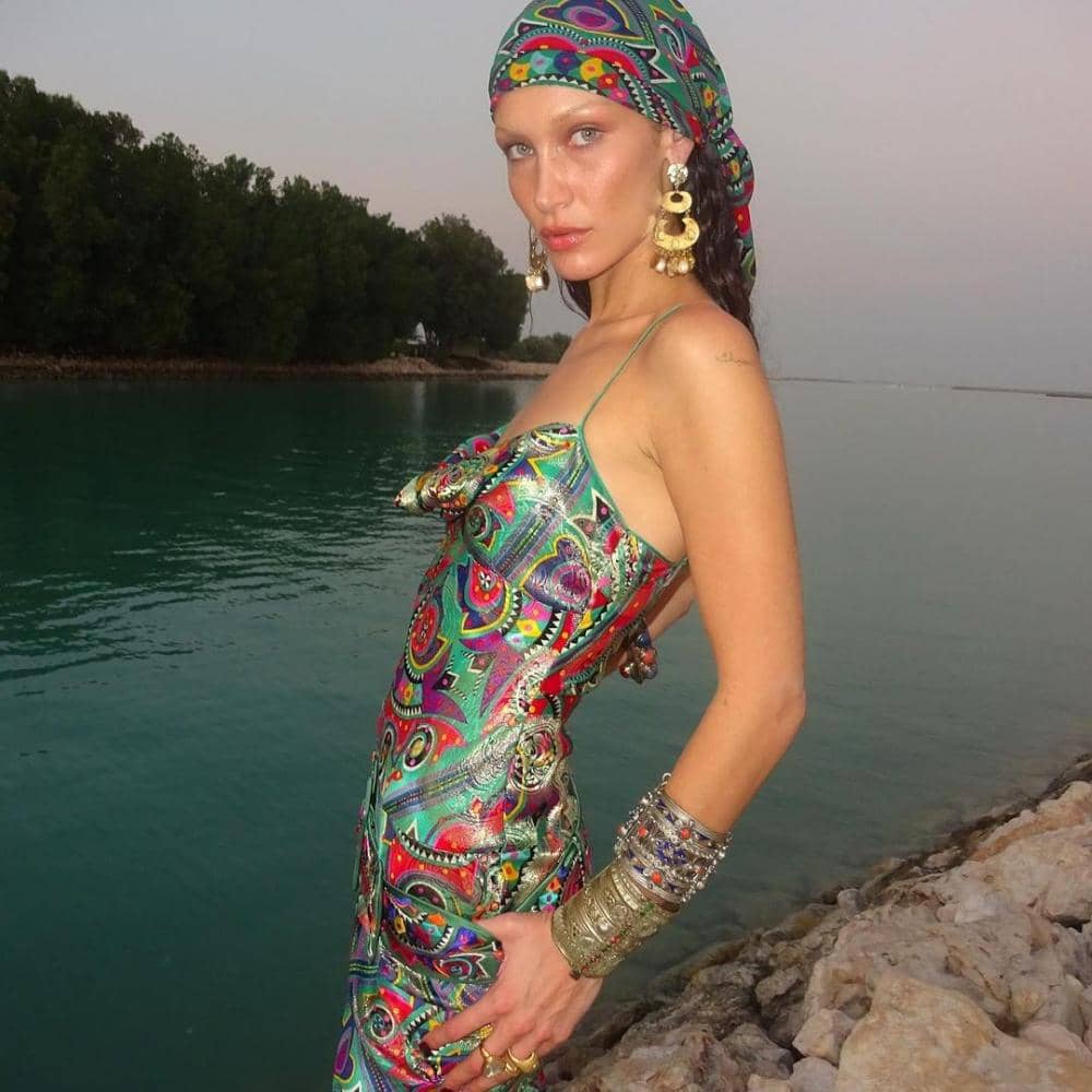 instagram.com/bellahadid