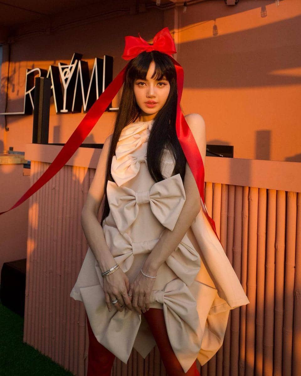 instagram.com/lalalalisa_m