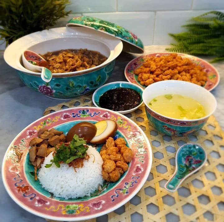 Instagram.com / elisabeth_irvianty