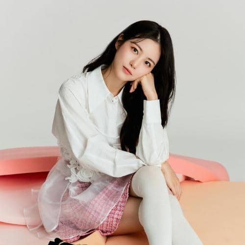 instagram.com/ __shinyeeun