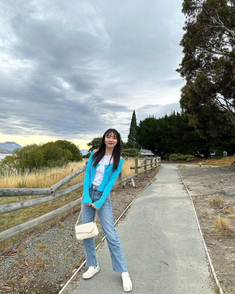 instagram.com/yjiinp