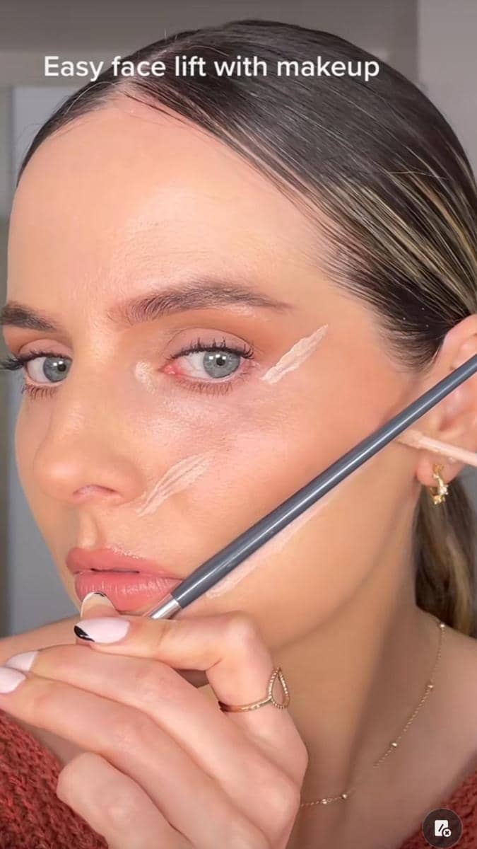 tiktok.com/@makeupbyasta