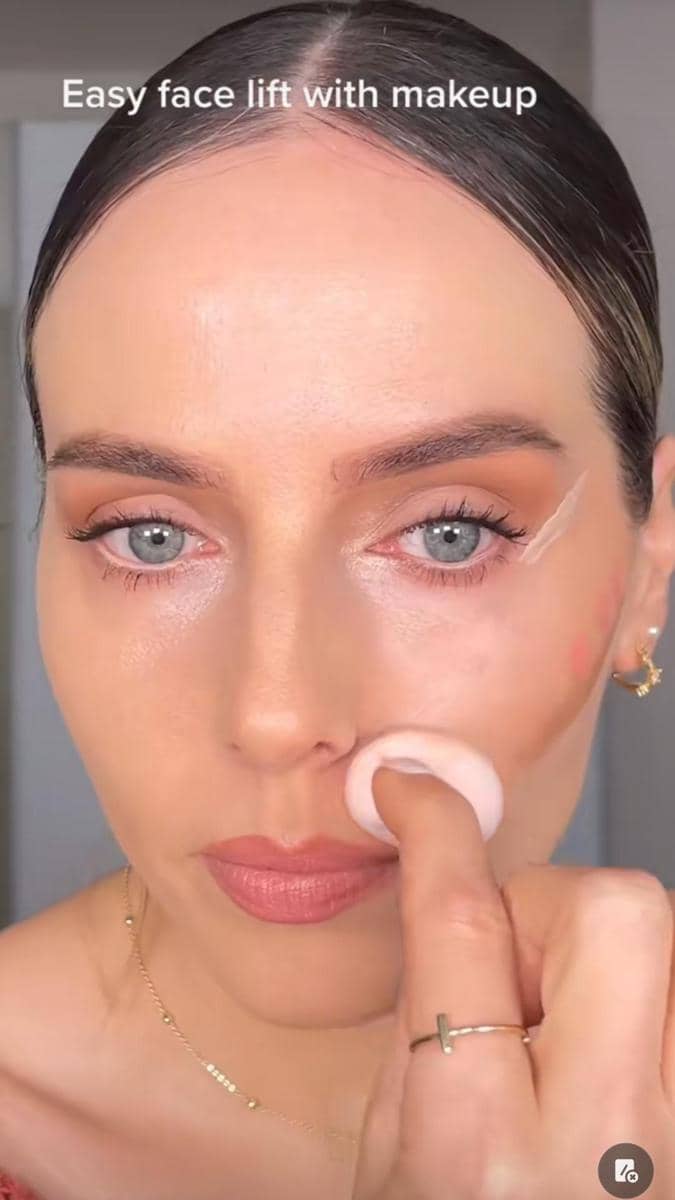 tiktok.com/@makeupbyasta