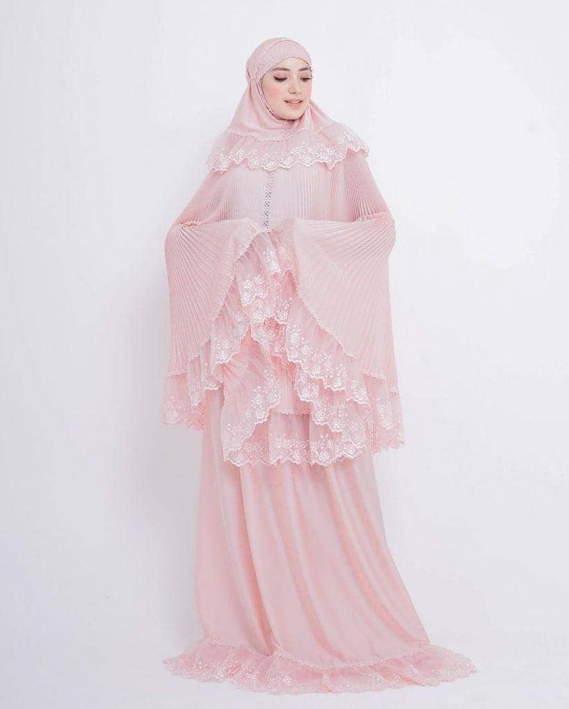 nstagram.com/hadizazh