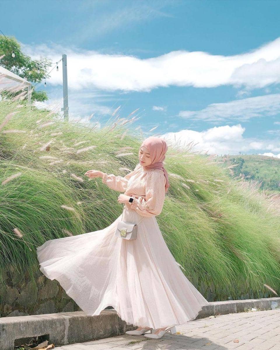 instagram.com/saritiw