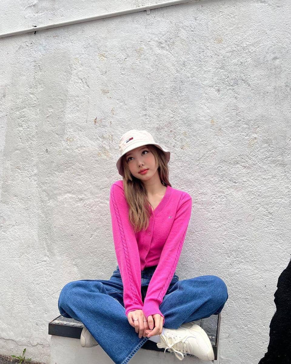 instagram.com/nayeonyny