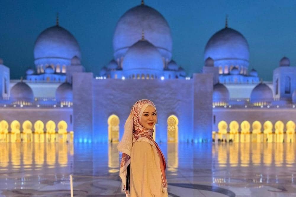 Instagram.com/xolovelyayana