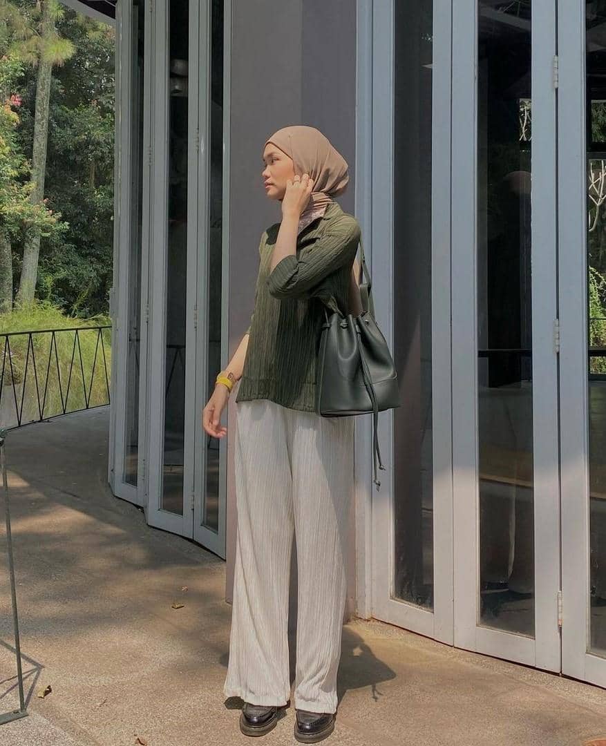 instagram.com/nisakhairunis