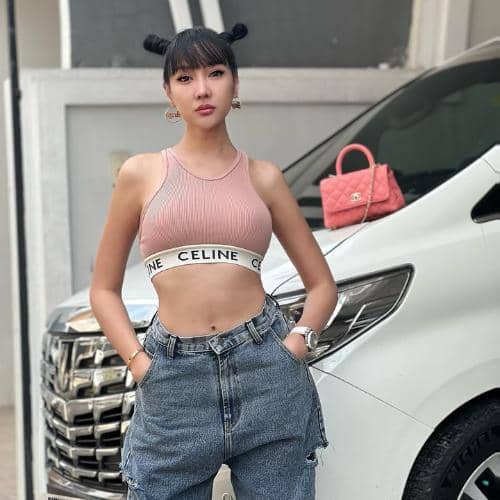 instagram.com/ lucintaluna_manjalita