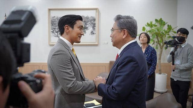 Instagram.com/siwonchoi