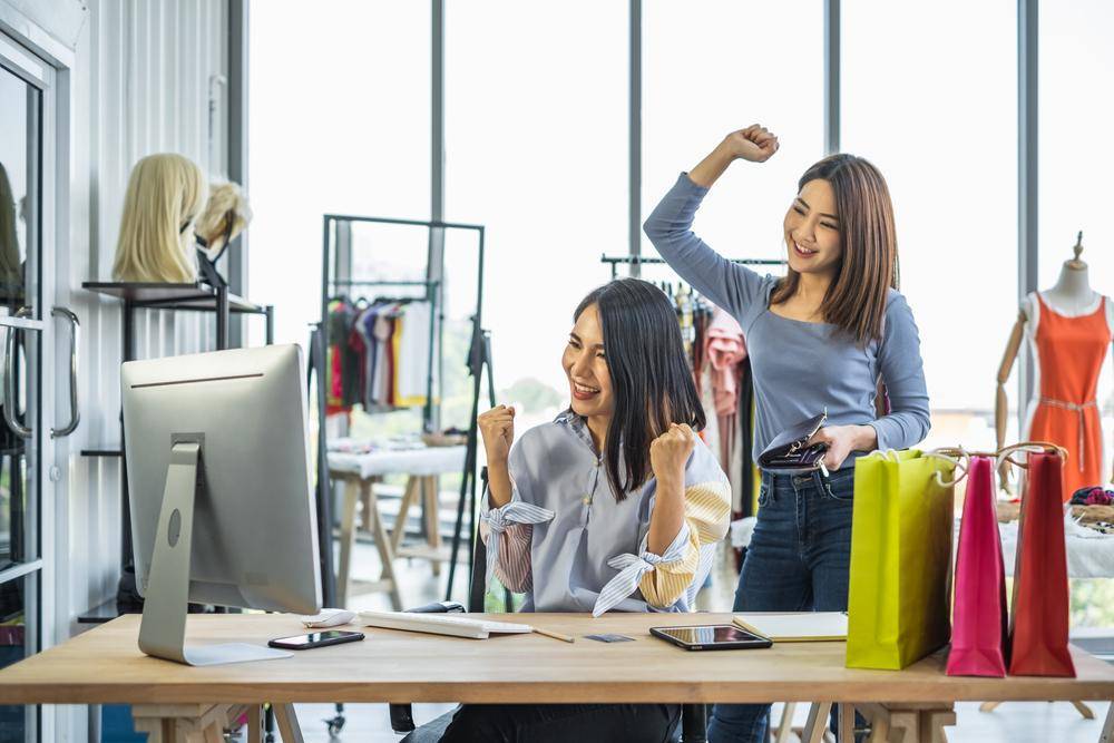 Mau Bangun Bisnis bareng Bestie? Yuk, Ikutan Emina Auteentic Biz!