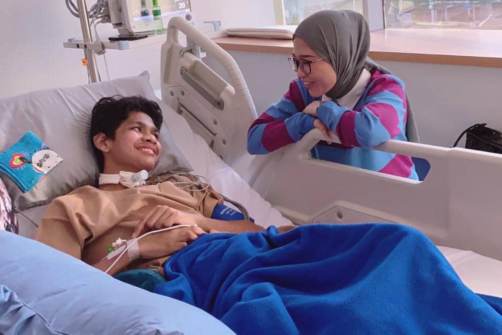 twitter.com/MellisA_An