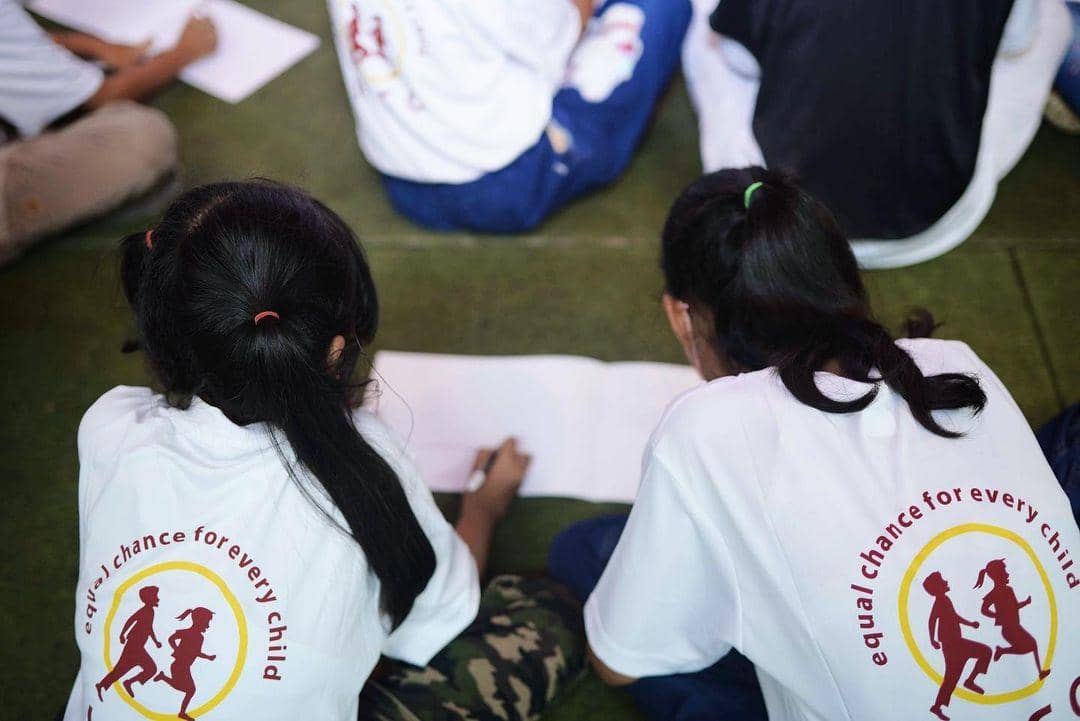 instagram.com/laksmideneefe