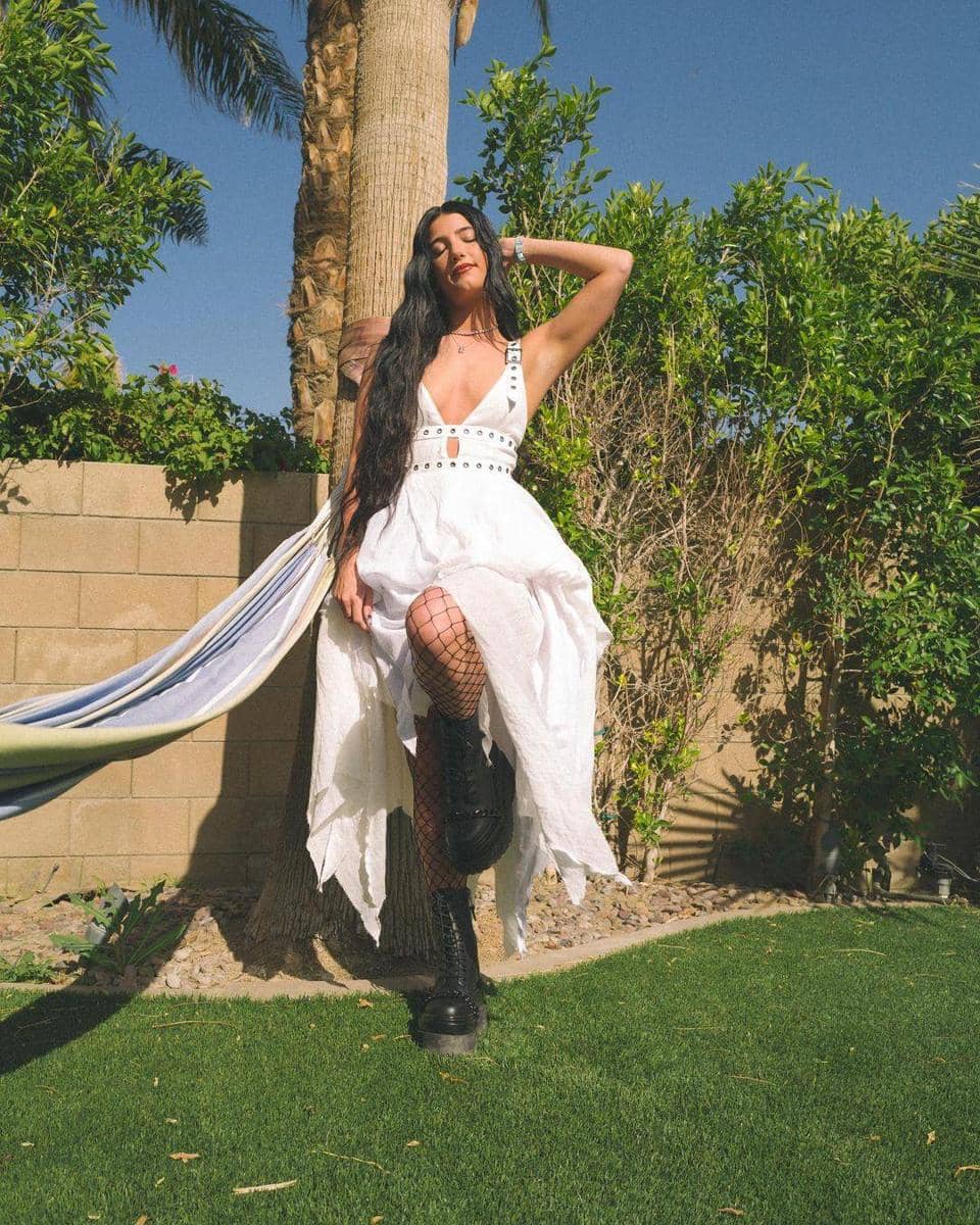 instagram.com/charlidamelio