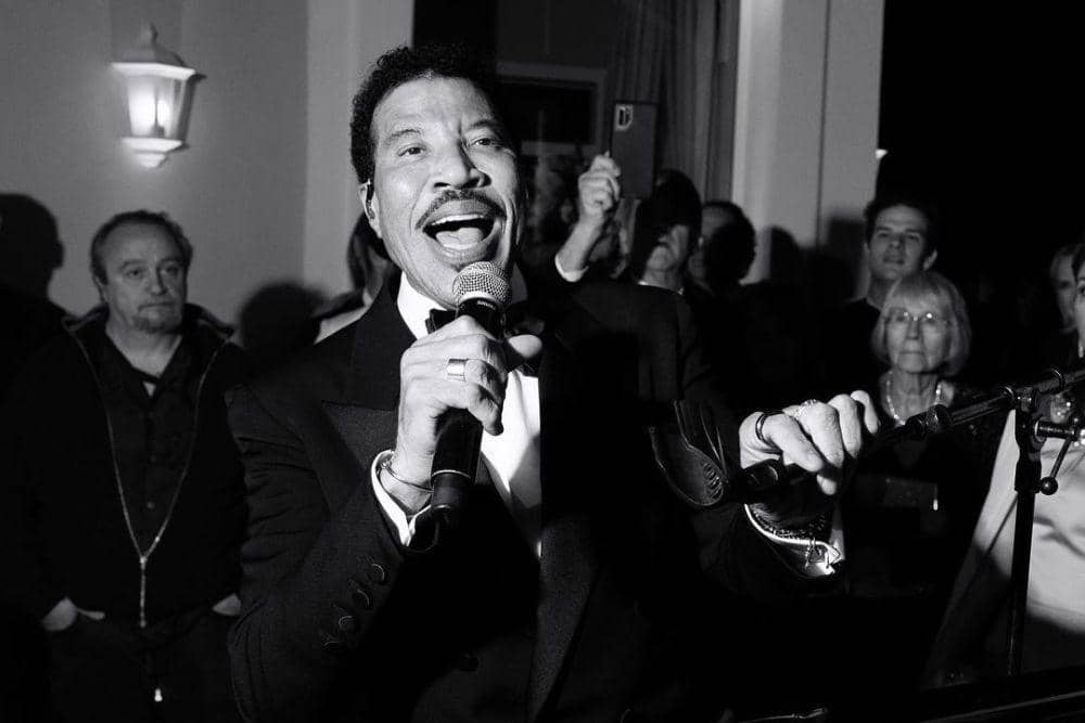 instagram.com/sofiarichiegrainge