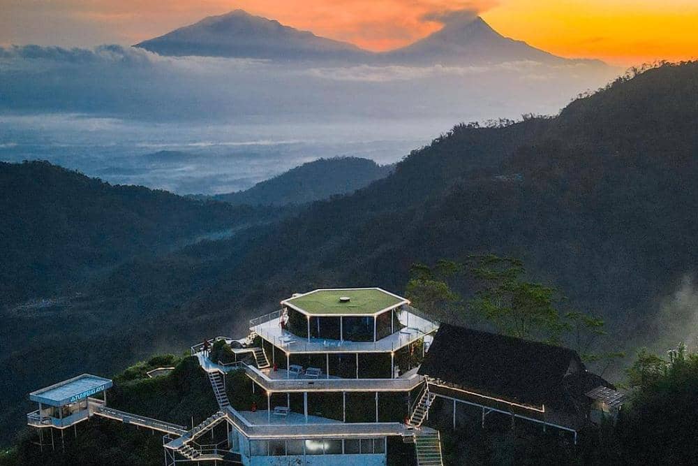 instagram.com/tumpengmenoreh