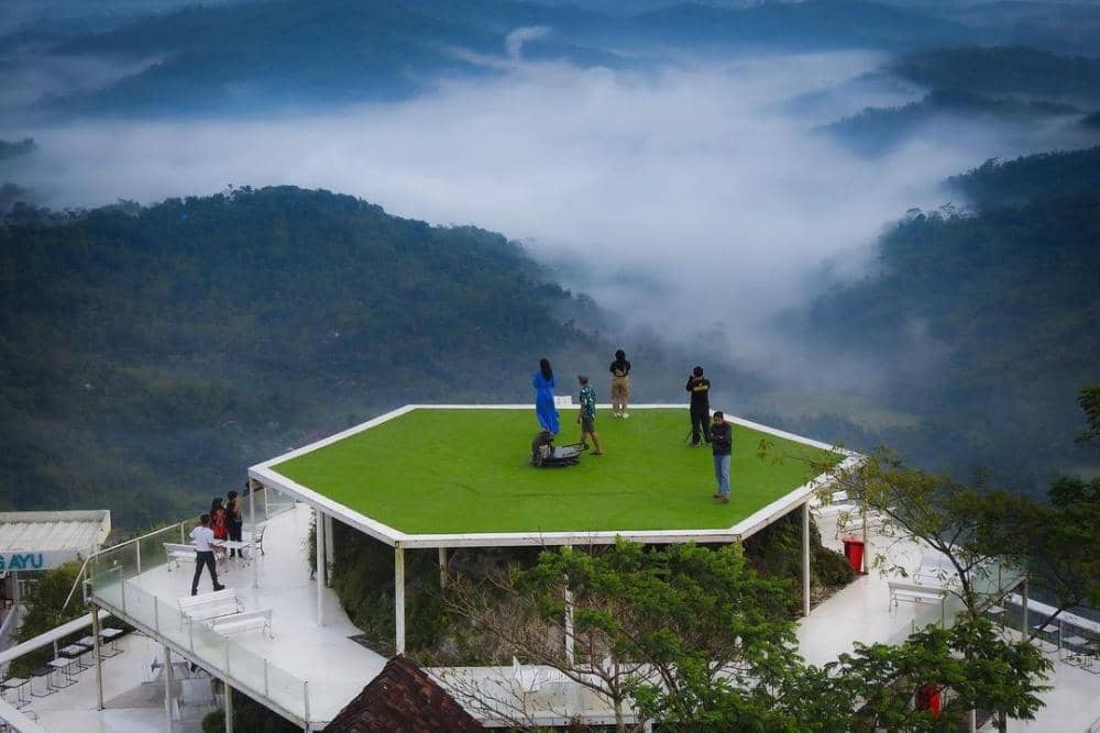 instagram.com/tumpengmenoreh