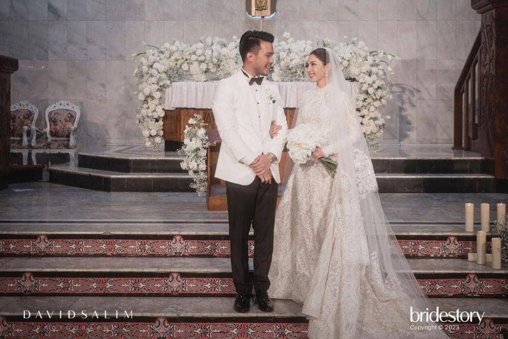 instagram.com/thebridestory