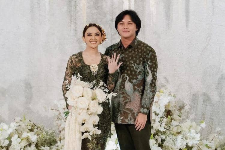 instagram.com/thebridestory