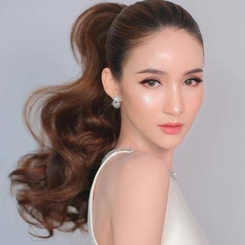 instagram.com/yoshirinrada