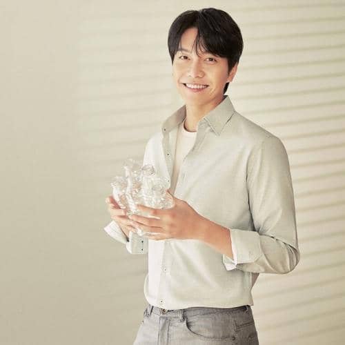 instagram.com/leeseunggi.official