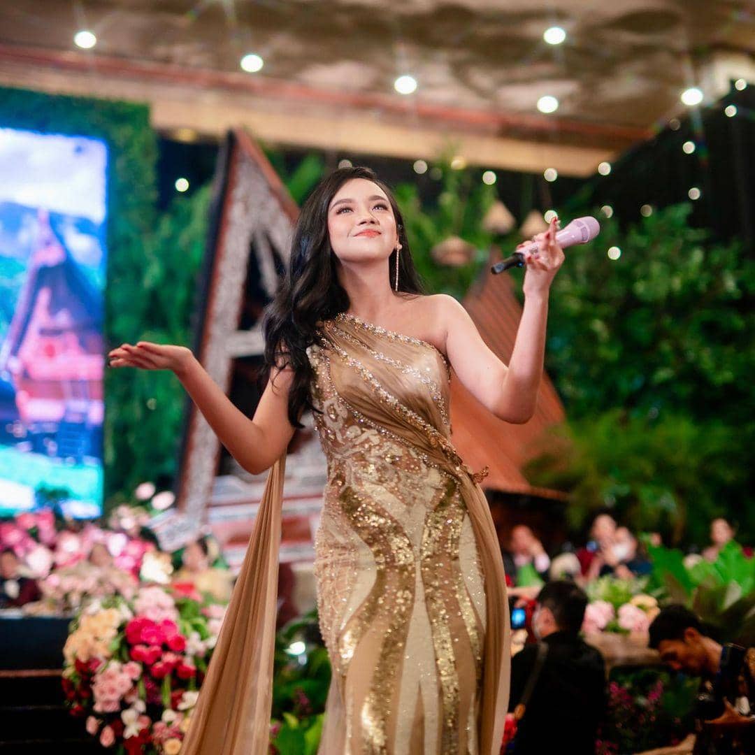 instagram.com/lyodraofficial