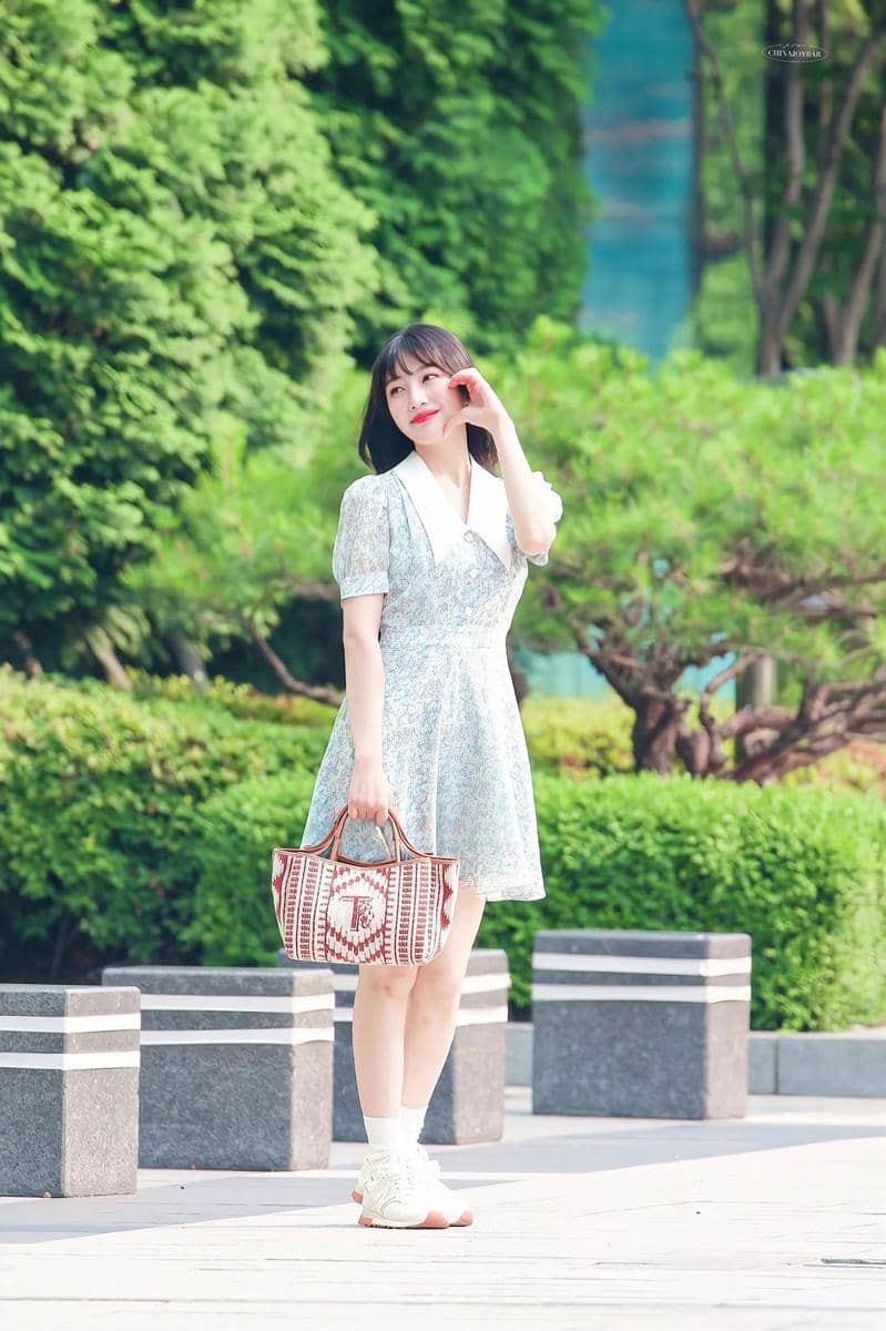 twitter.com/ChinaJoyBar