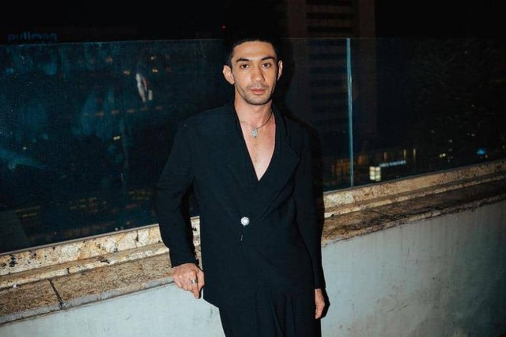 instagram.com/officialpilarez