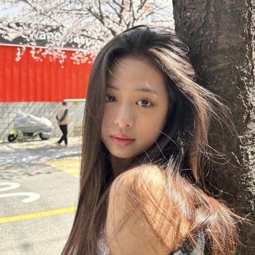 instagram.com/ahyeon.babymonster