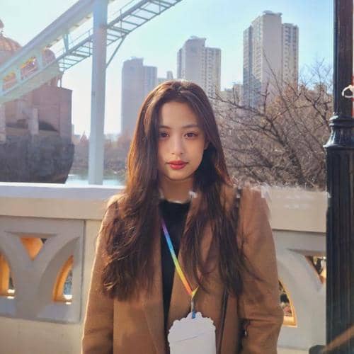 instagram.com/ahyeon__jung