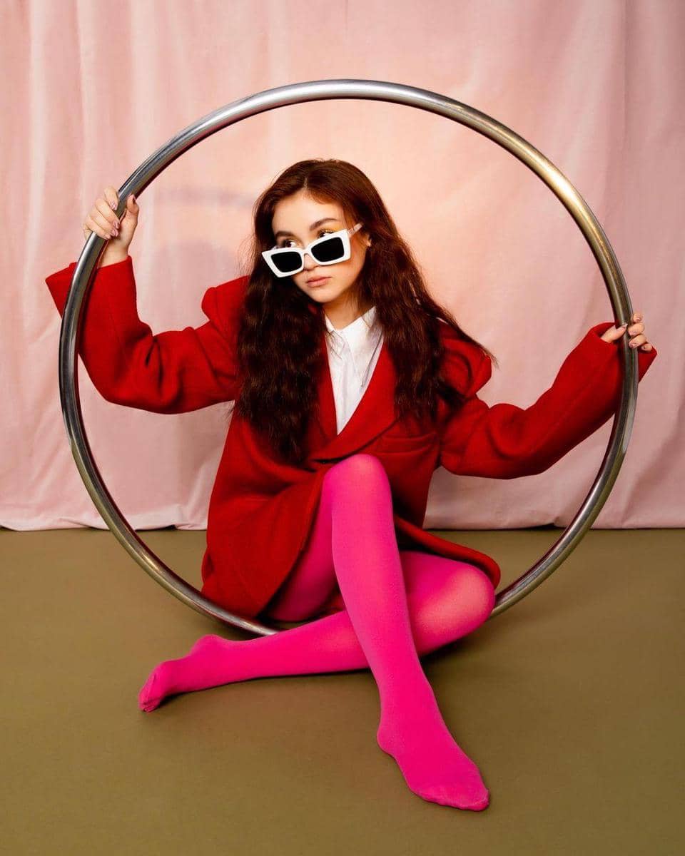 instagram.com/annacathcart