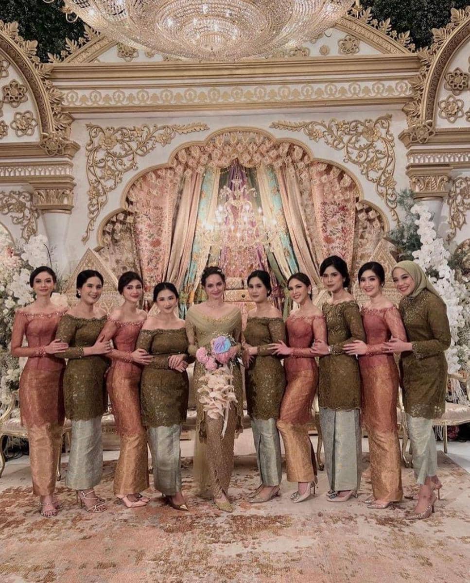 instagram.com/thebridedept