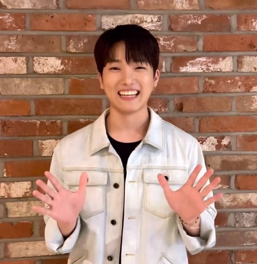 instagram.com/sarament_official