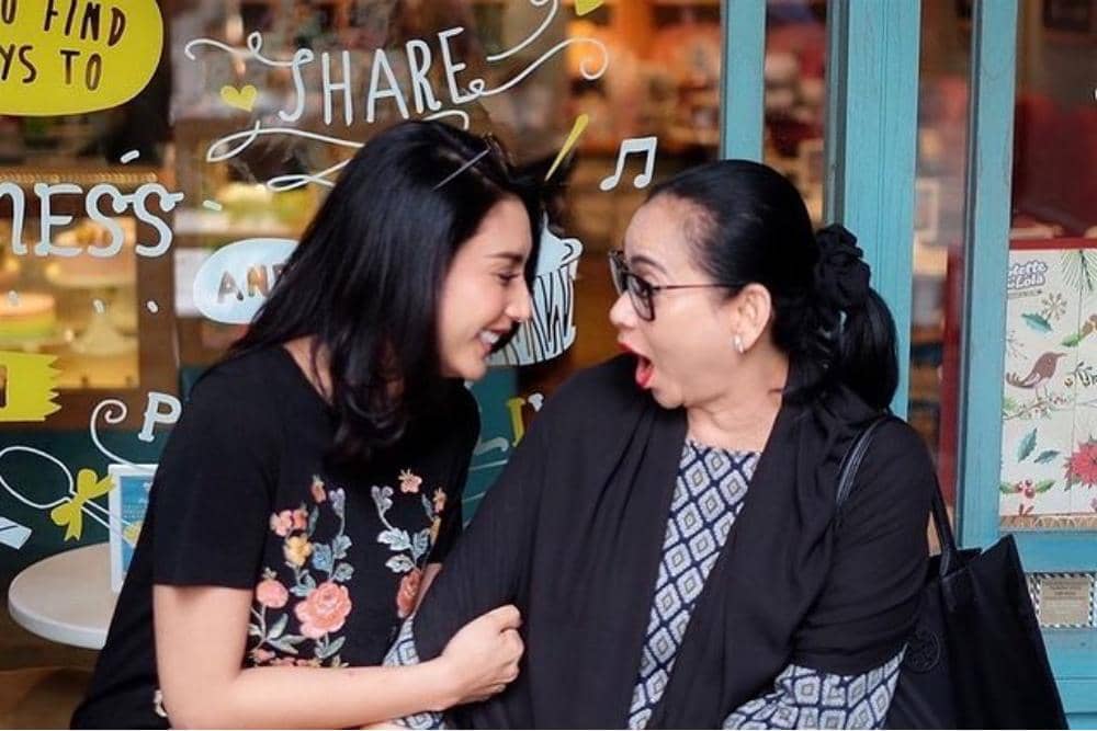 instagram.com/tyasmirasih