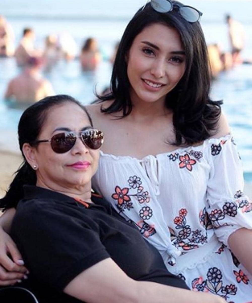 instagram.com/tyasmirasih