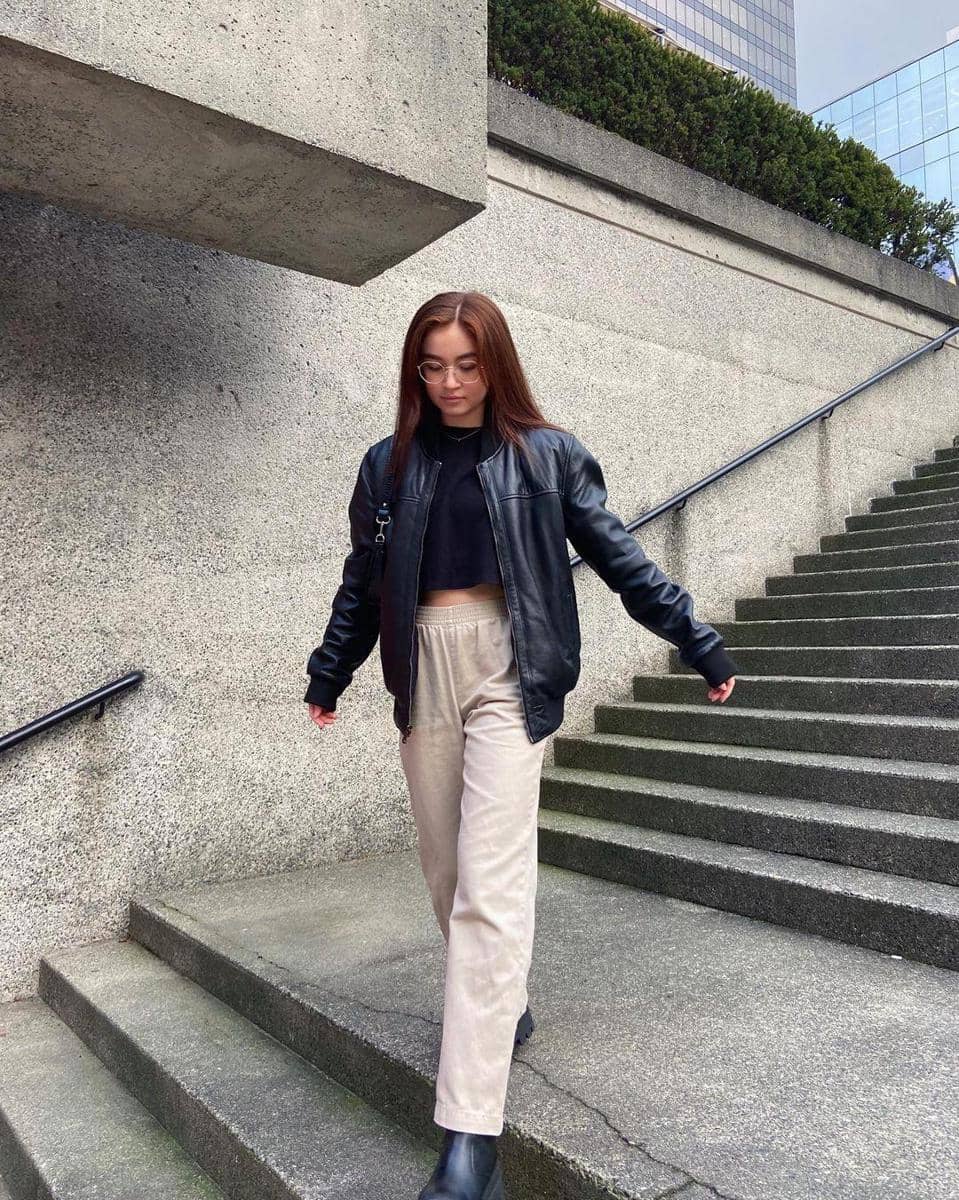 instagram.com/annacathcart