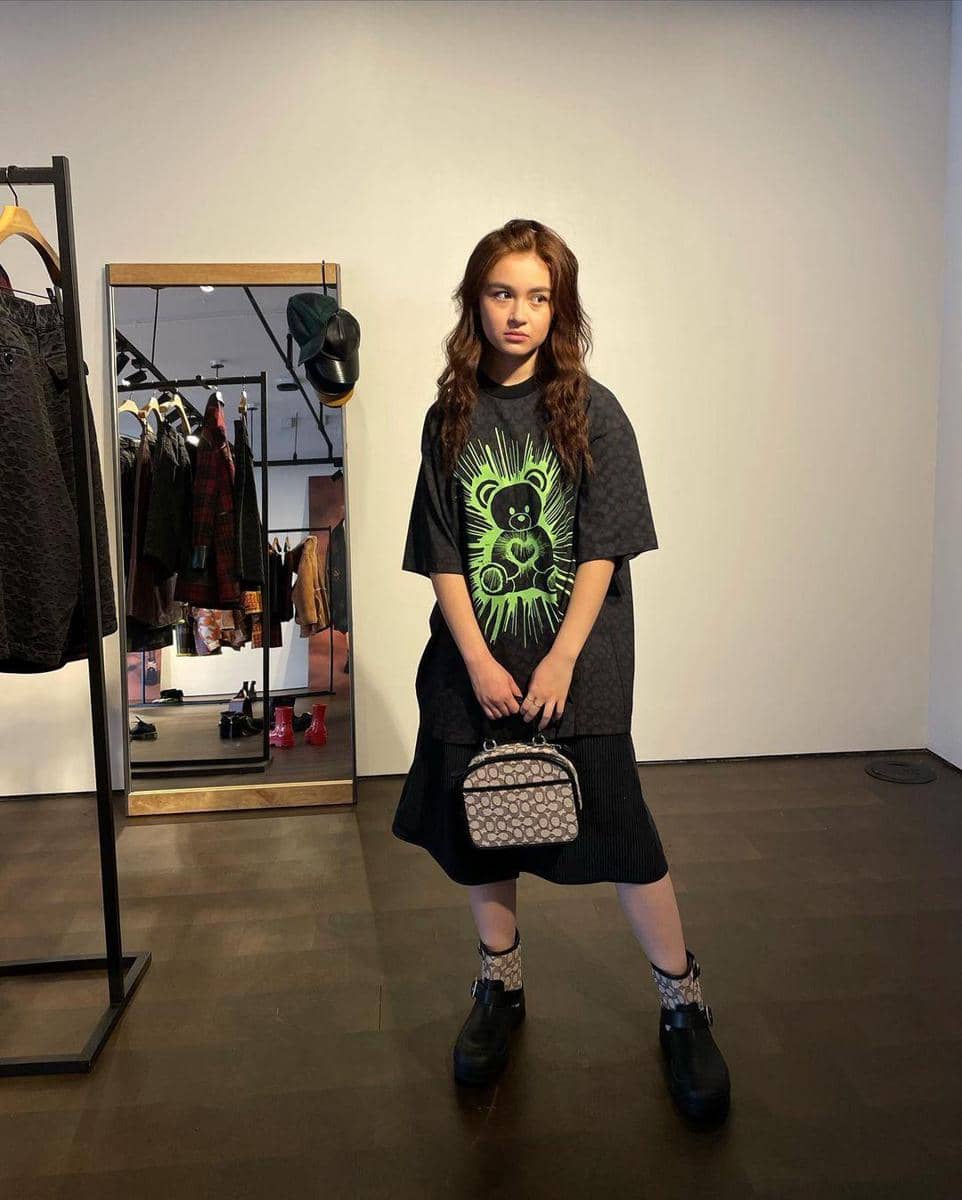 instagram.com/annacathcart