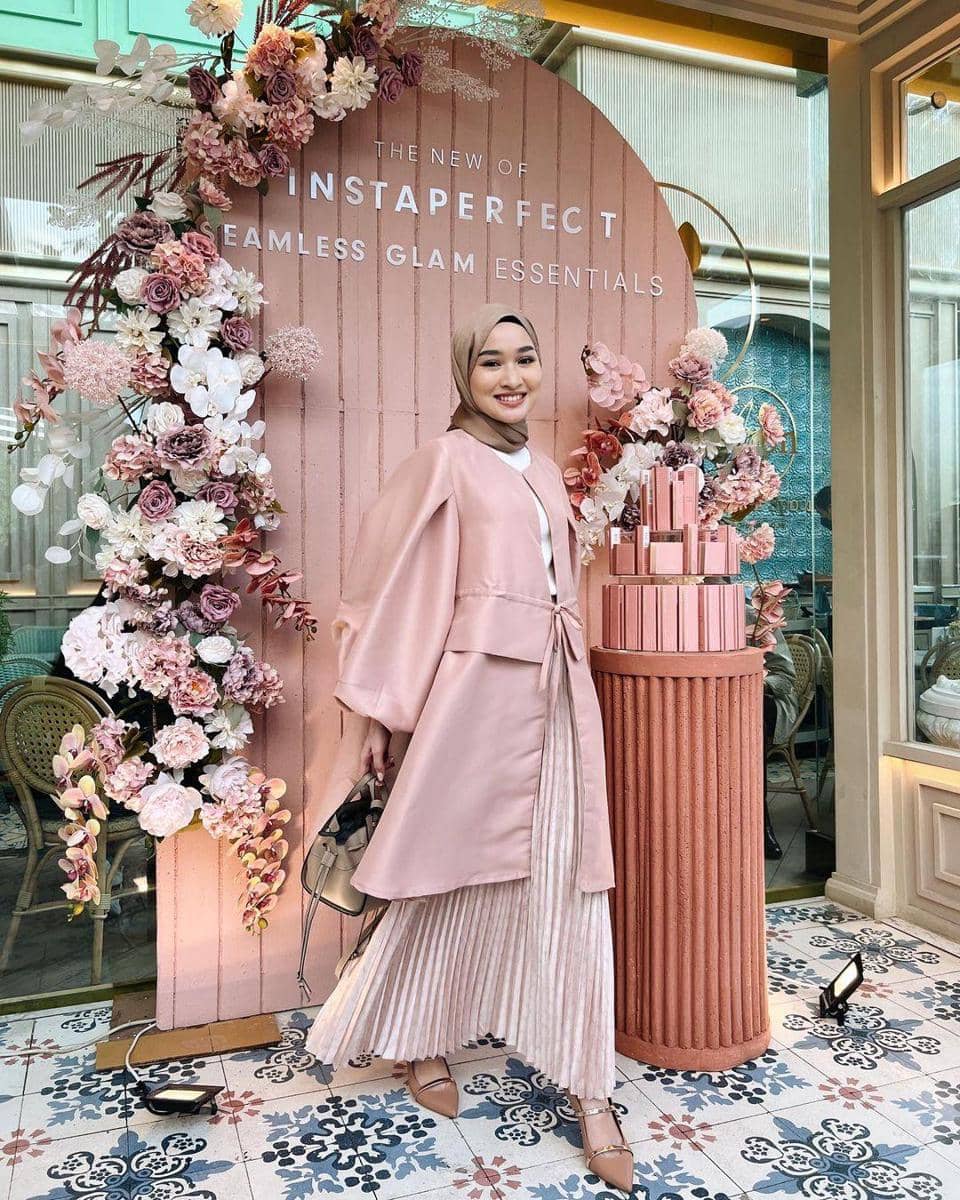 instagram.com/kiaraleswara