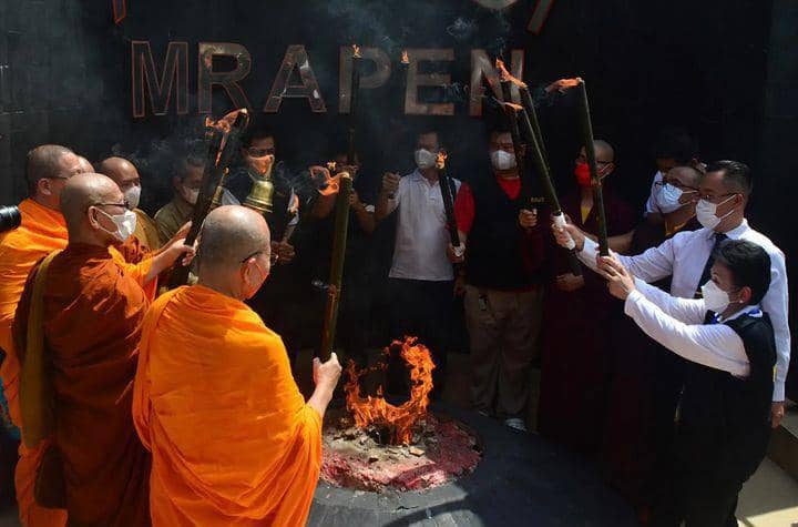 Instagram.com / nugroho.ds_