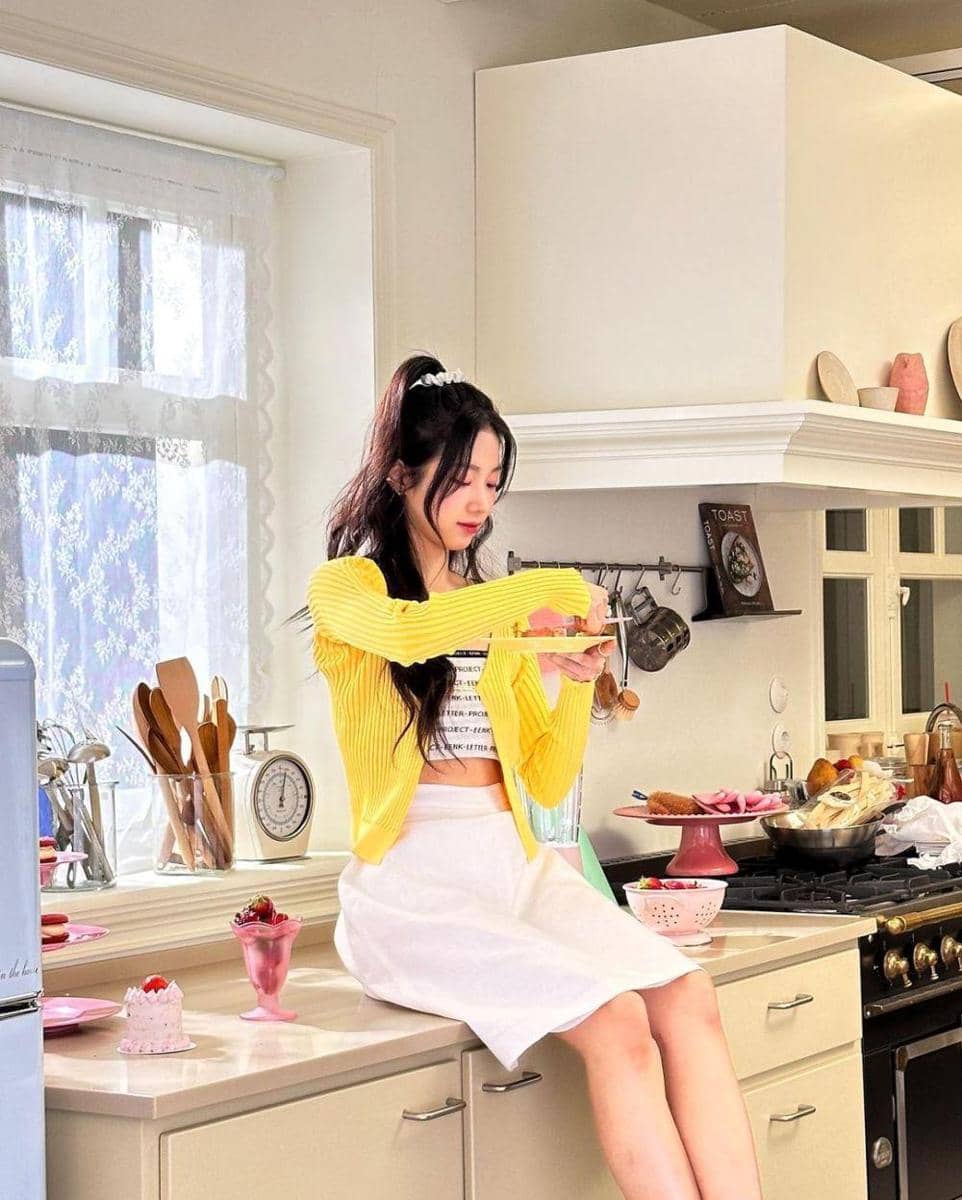 instagram.com/k_a_z_u_h_a__