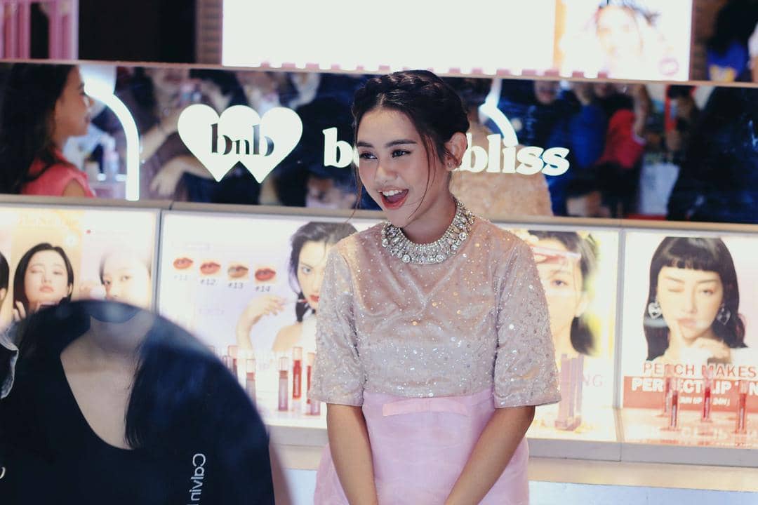 Popbela.com/Michael Richards