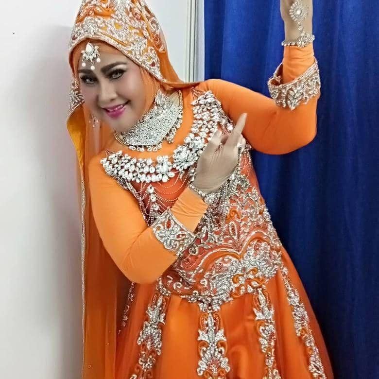 Instagram.com/elvy_sukaesih