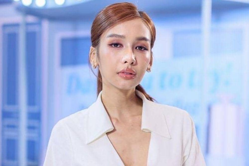 instagram.com/bowkylion