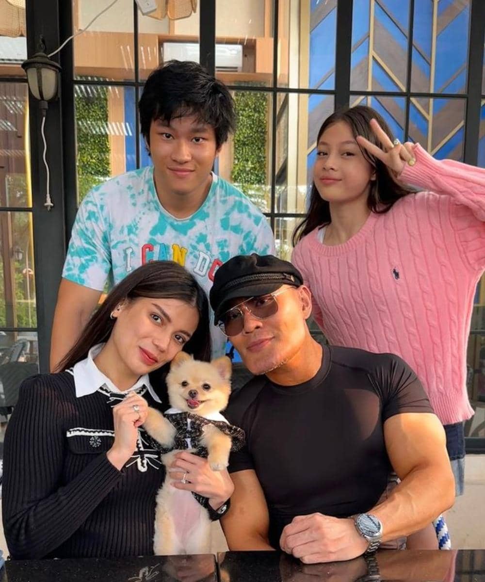 instagram.com/sabrinachairunnisa_